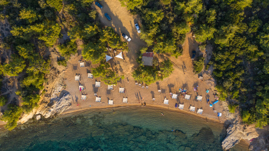 Çeşme Altınkum Kamp Alanı: Denize Sıfır Bir Kamp